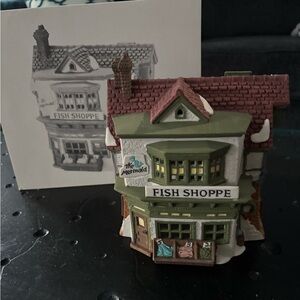 Department 56 - ‘The Mermaid Fish Shoppe’